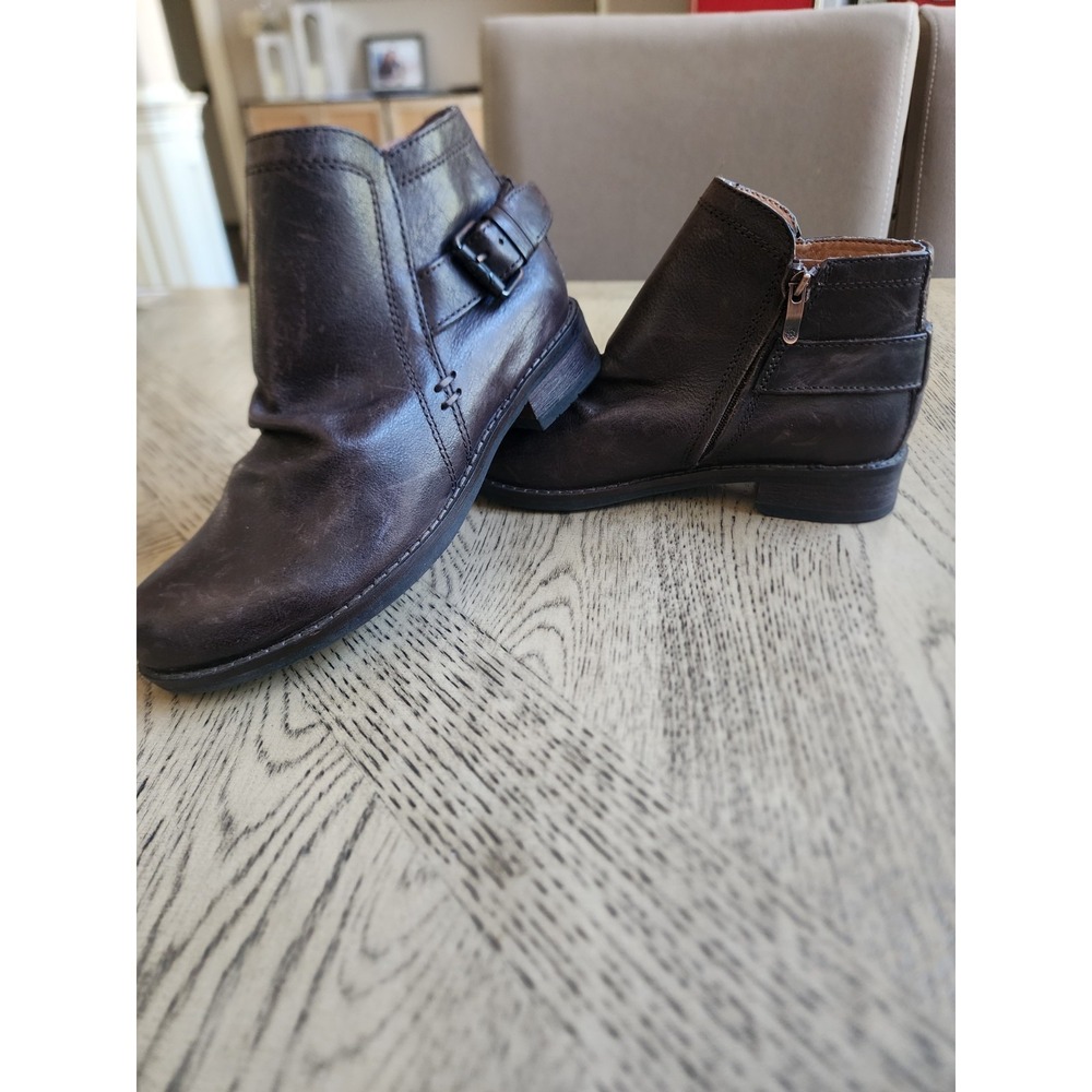 Bussola Boots Ankle Dark Brown Leather Womens Size 6.5 Zip Up Side Distressed